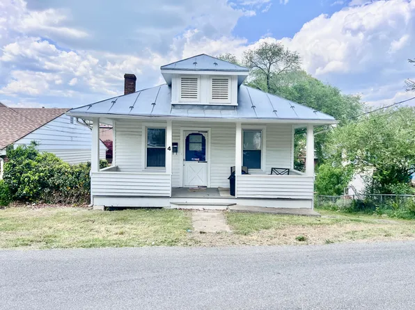4 Tucker St, Lexington, VA 24450