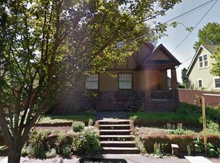2228 SE Caruthers St, Portland, OR 97214