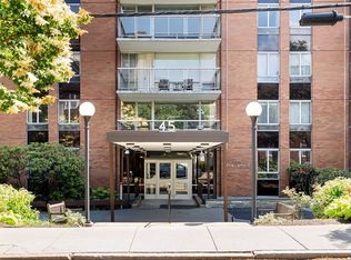 45 Longwood Ave APT 212, Brookline, MA 02446
