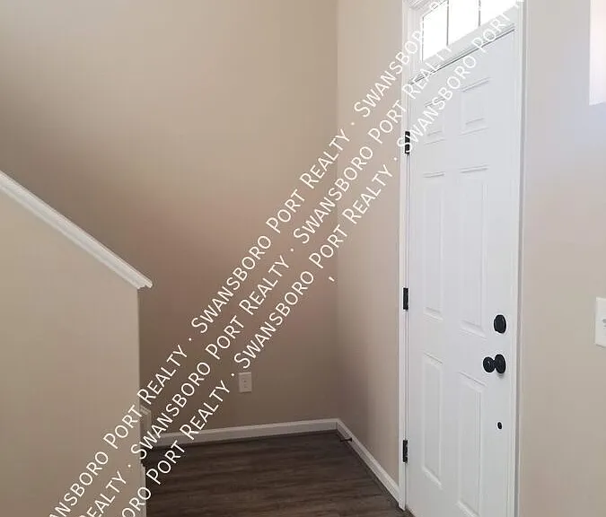 411 Cyrus Thompson Dr — Photo 33
