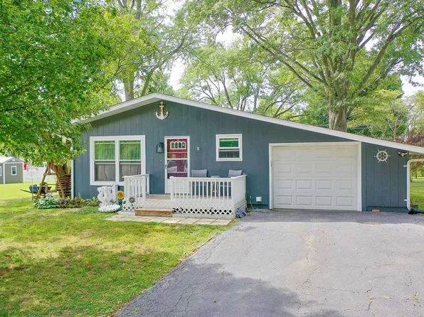 1106 Lela Dr, New Athens, IL 62264