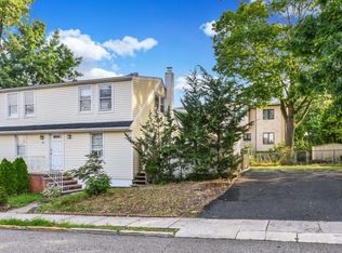 533 Bluff Rd, Fort Lee, NJ 07024