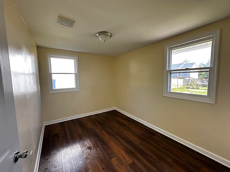 5530 Halwis St — Photo 15