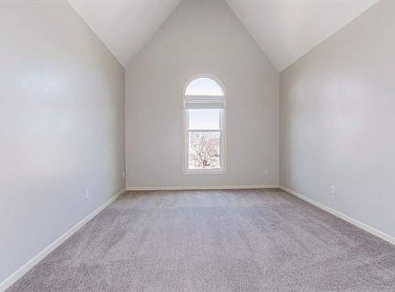 5th image of 9011 W 149th St