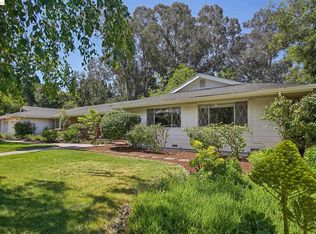 11181 Ettrick St, Oakland, CA