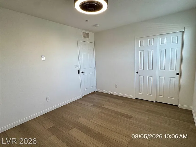2602 Cava Tirreni St — Photo 23
