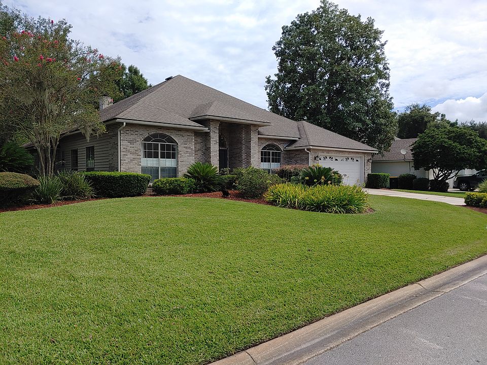 1st image of 13423 Foxhaven Dr N