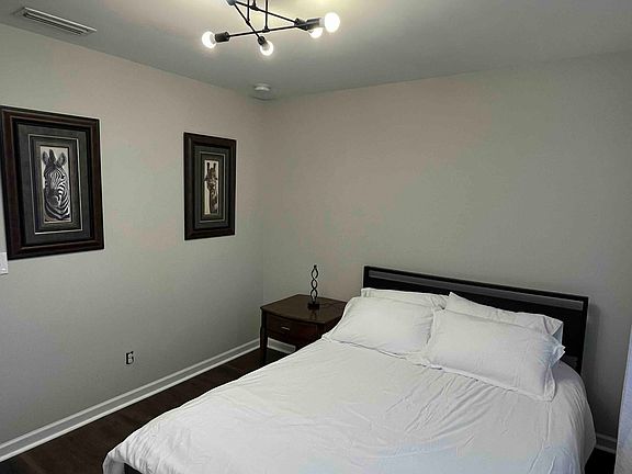 4th image of 10715 Derryrush Dr #1