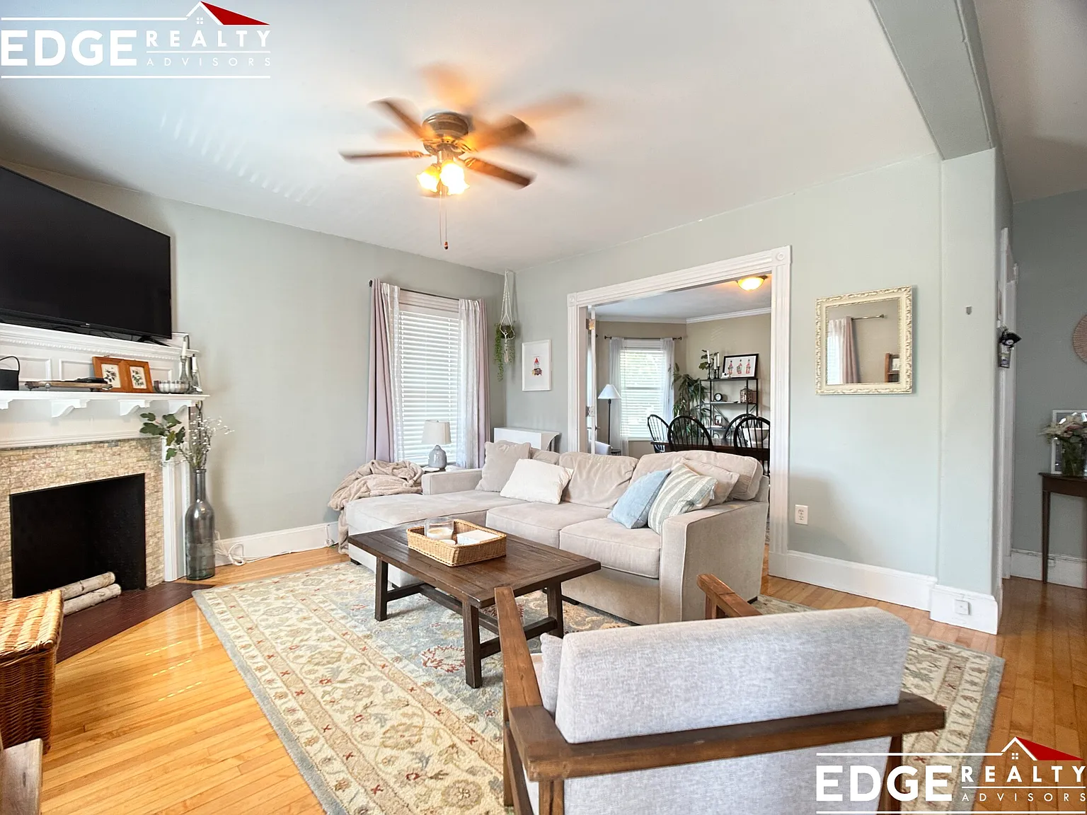 2 bed, 1.0 bath, $2,800 — Photo 2