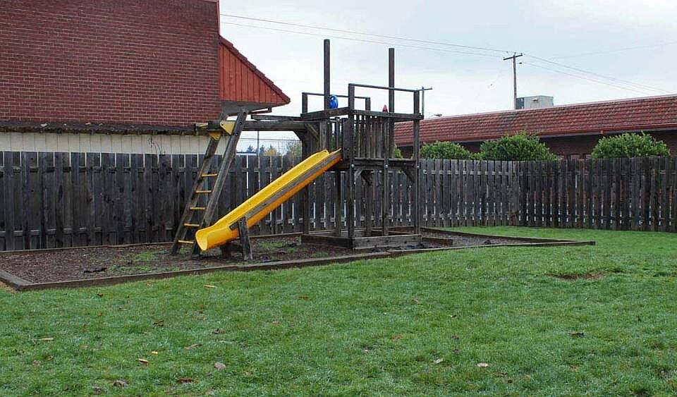 Colonial Villa Apartments 10728 NE Halsey St Portland OR Zillow