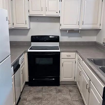 2nd image of 8822 W 106th Ter