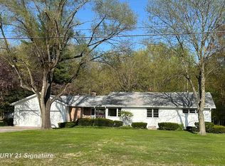 10931 S Graham Rd, Saint Charles, MI 48655