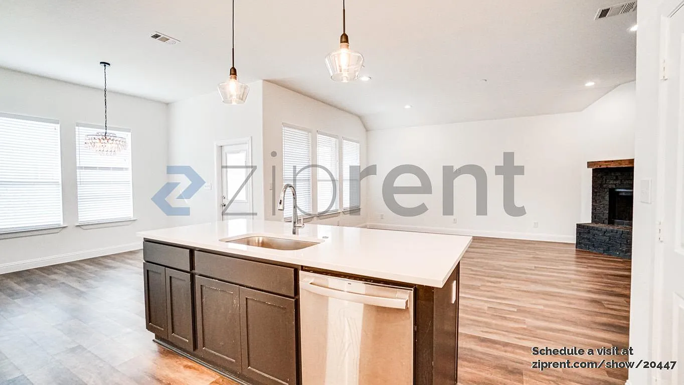 3 bed, 1780 sqft, $2,238 — Photo 4