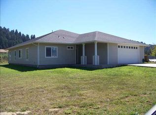 236 S Kraft Rd, Crescent City, CA 95531