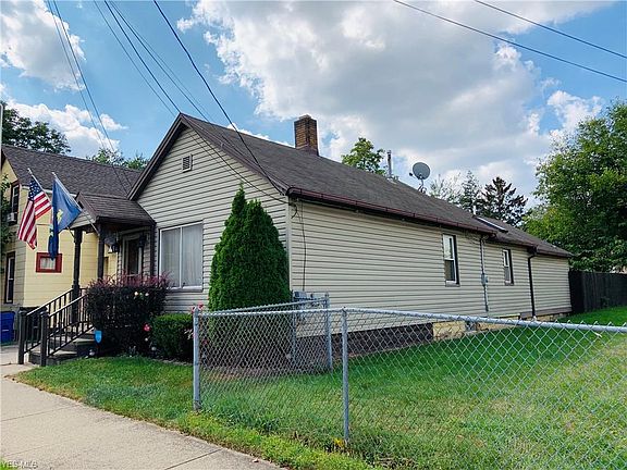 2nd image of 3230 W 32nd St