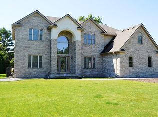 3521 Pleasant Ln, Racine, WI 53405