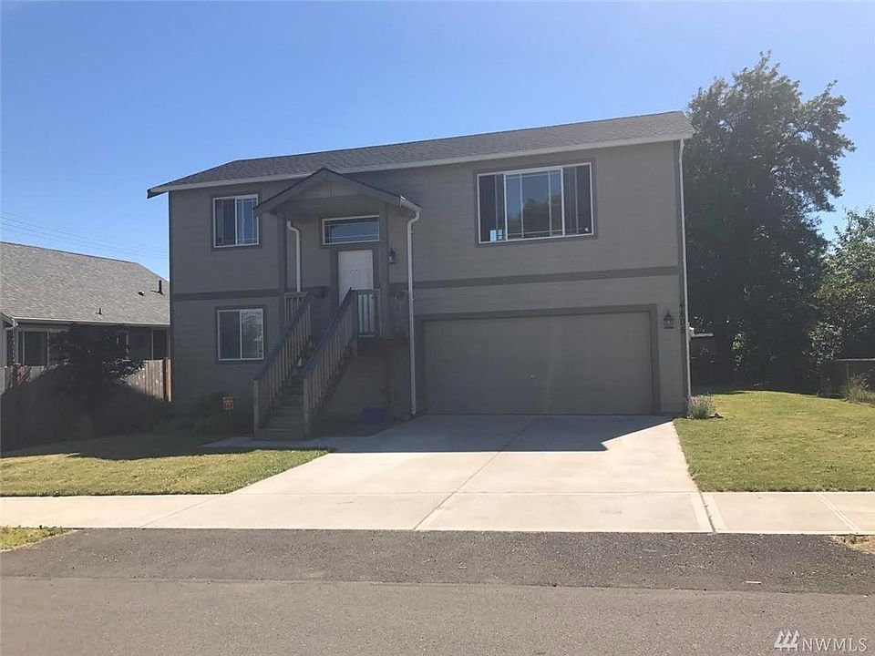 1st image of 4405 E I St