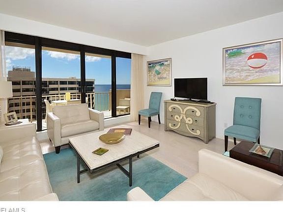 4th image of 4005 Gulf Shore Blvd N Ph 02