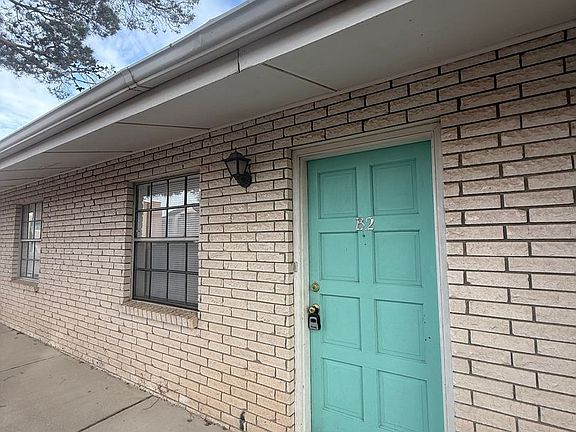 2nd image of 950 Mormon Dr #2