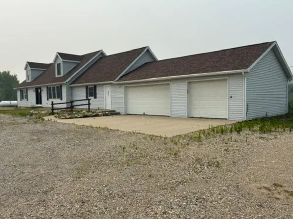 435 26th St, Allegan, MI 49010