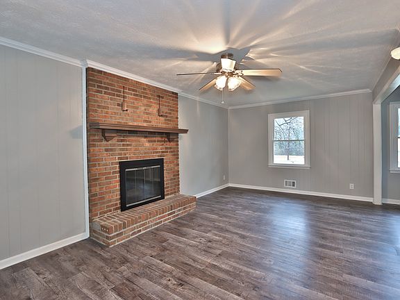 4th image of 759 Creek View Dr