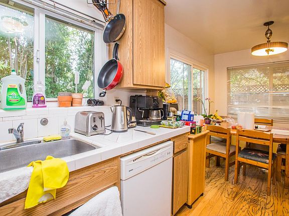 5th image of 632 Keats Ct