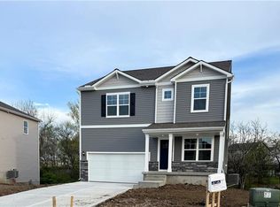 11009 E Ridge Ct, Peculiar, MO 64078