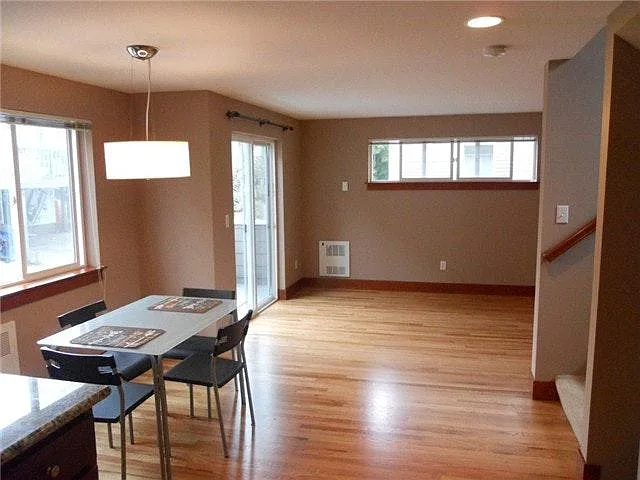 5262 Brooklyn Ave NE — Photo 3