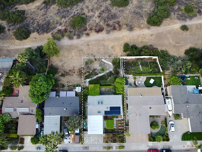 2771 Marathon Dr — Photo 64