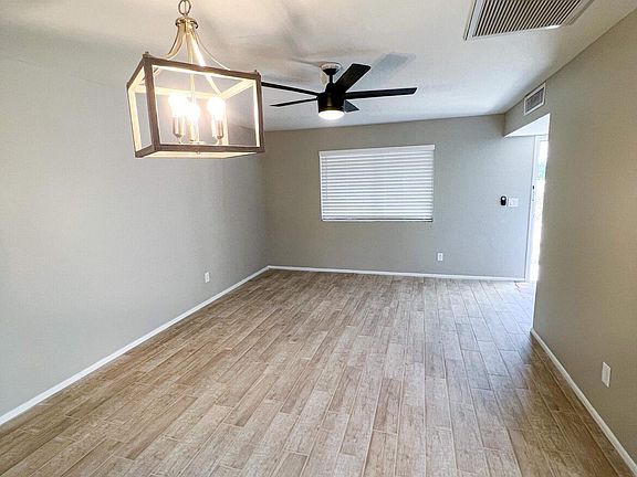 3rd image of 11015 W Elk Ave