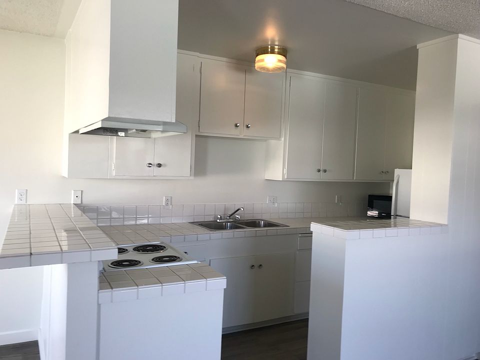 1st image of 312 7th St APT 3