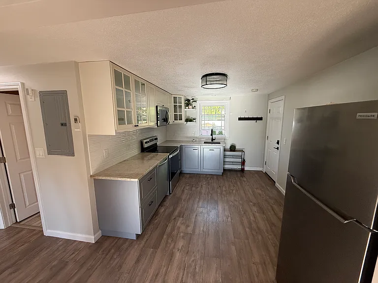 130 James St #2 — Photo 10