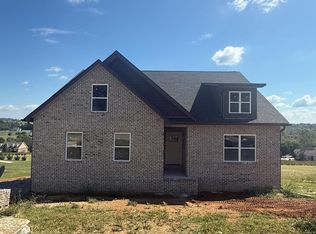 145 Victory Dr, Madisonville, TN 37354