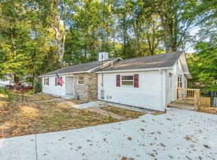 104 E Damascus Rd, Oak Ridge, TN 37830