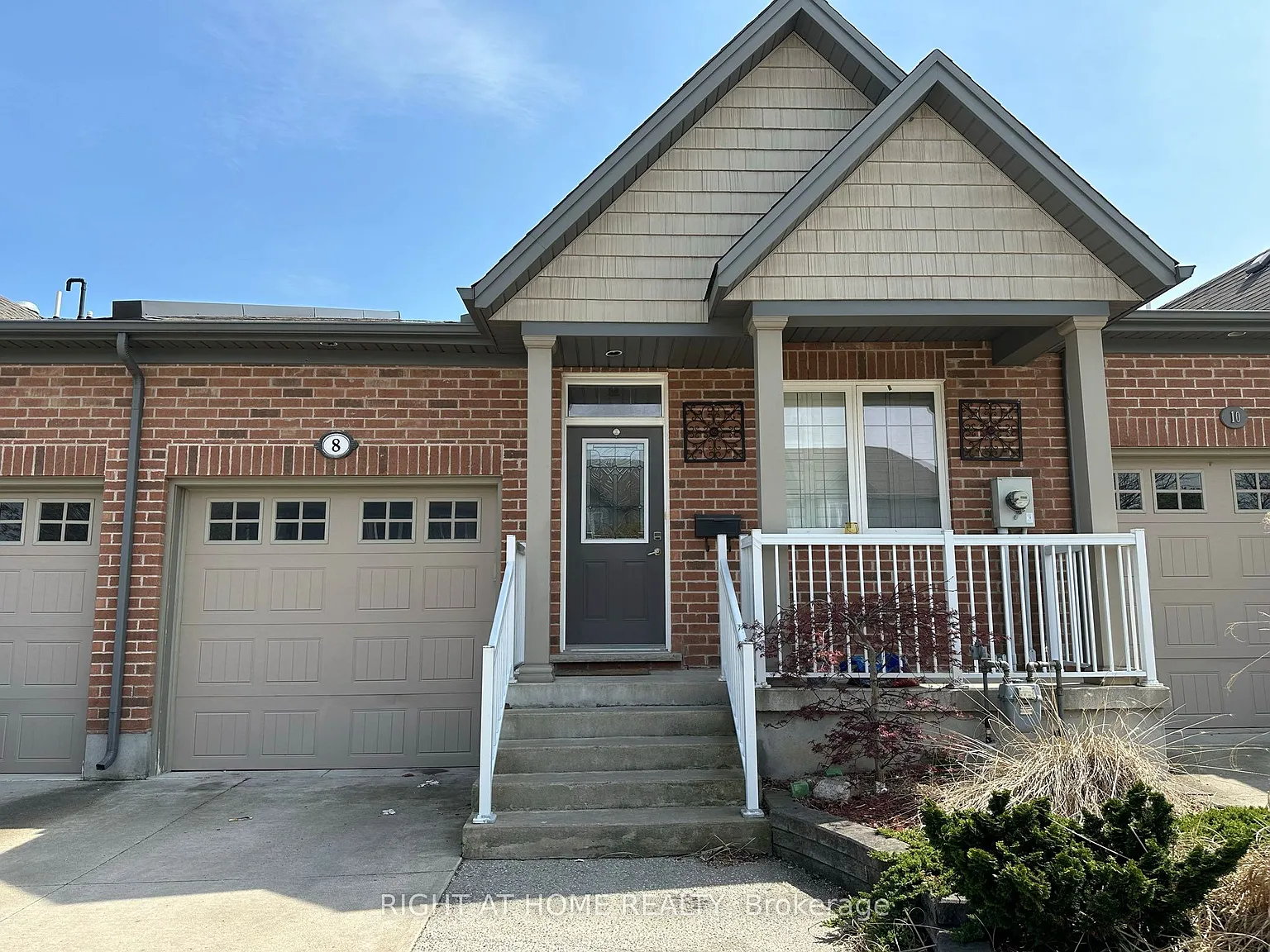 3 bed, $2,500 — Photo 1