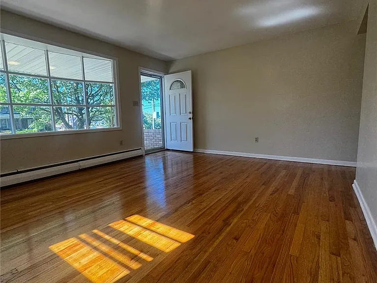 605 E Susquehanna St — Photo 7