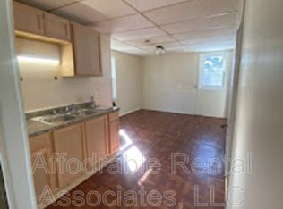 1421 W Greenfield Ave, Milwaukee, WI 53204