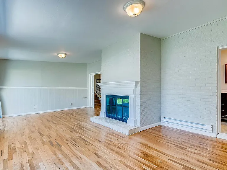 3358 S Emerson St — Photo 9