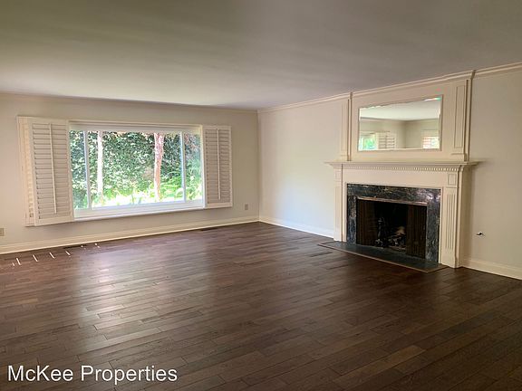 5th image of 626 Pomona Ave