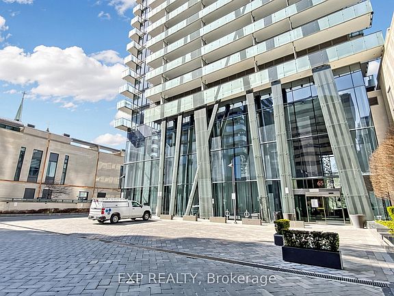 5th image of 65 Saint Mary St #1009