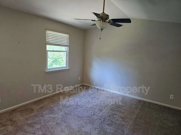 16616 W 144th St — Photo 22