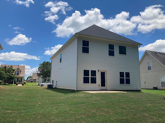 3rd image of 1636 New Orleans Way
