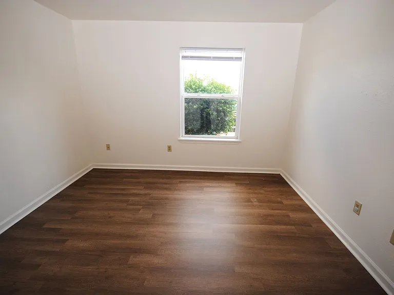1121 Transit Way — Photo 24