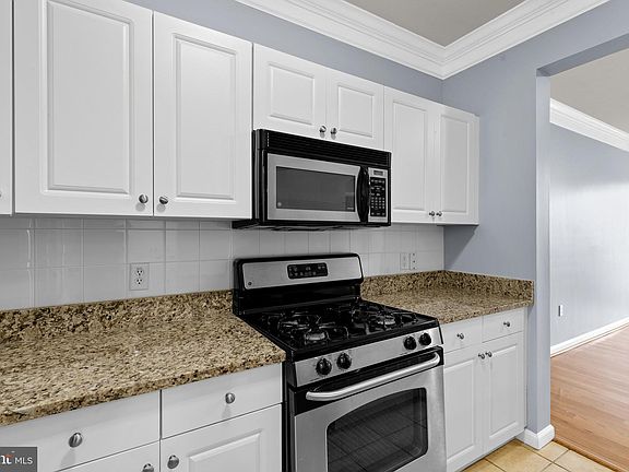 5th image of 8 Granite Pl Unit 364