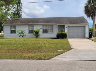 336 Ontario St NW, Palm Bay, FL 32907