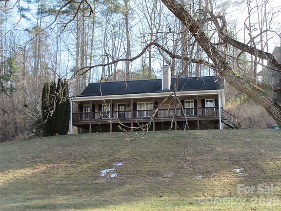 4th image of 618 Brook Knoll Cir