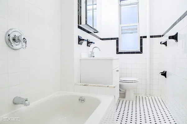 Rented by Citi Habitats | media 15