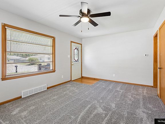 3rd image of 1365 N Somers Ave