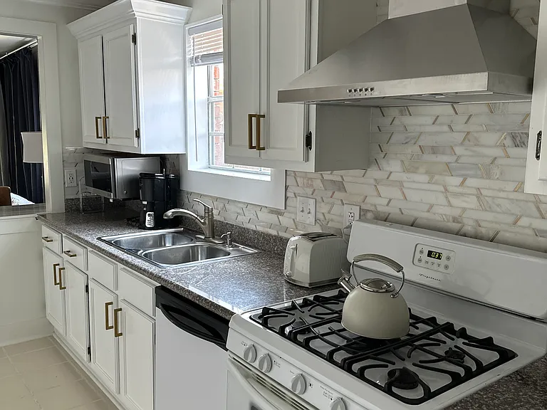 6614 Pontchartrain Blvd — Photo 34
