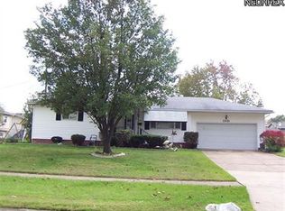 1331 Laura Dr, Lorain, OH